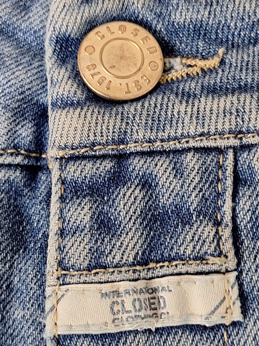 Closed Women's Mina Medium Wash Fray Hem Wide Leg Italian Denim Jeans Size 25 - Picture 8 of 13